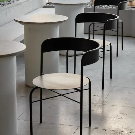Alinea Primo Historic Center 4* Лимасол